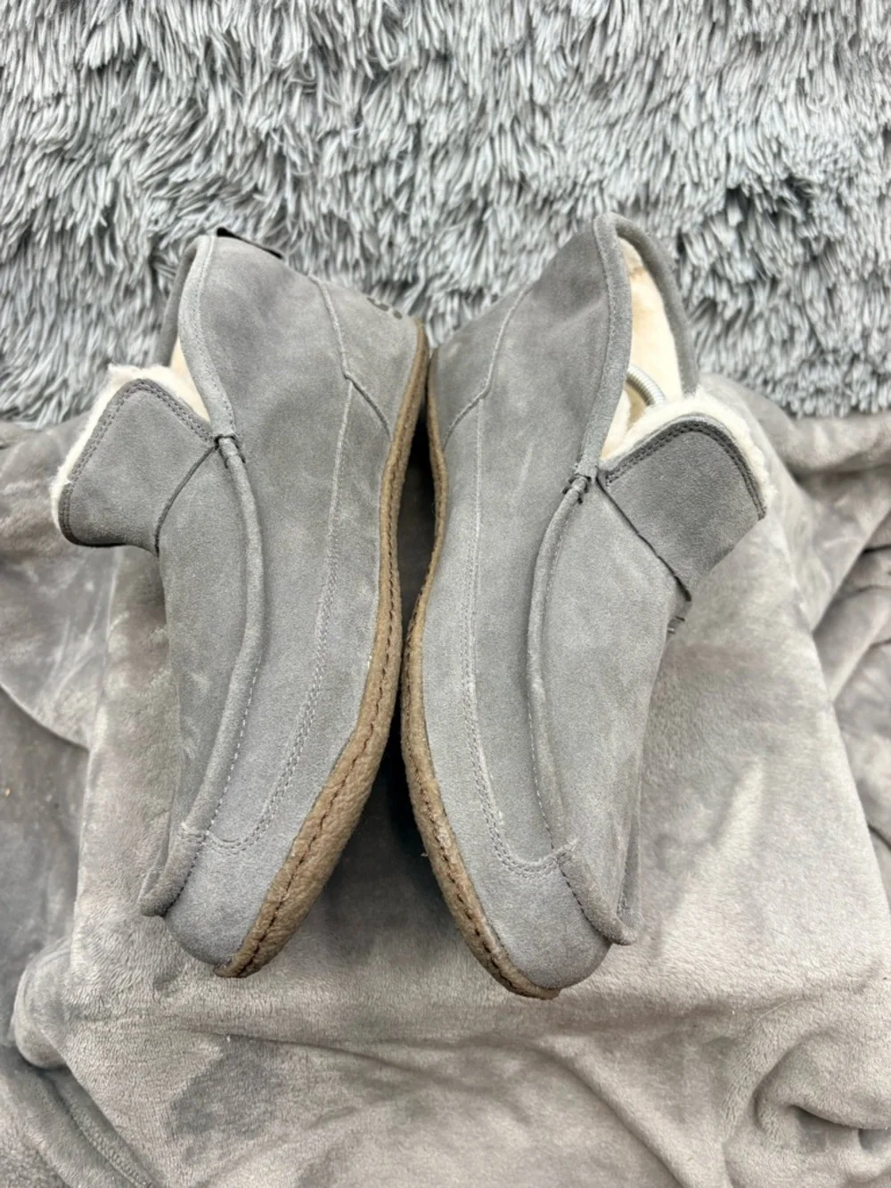 Sorel Slippers Mens 12 Manawan II Moc Gray Faux Fur Lining Suede Outside